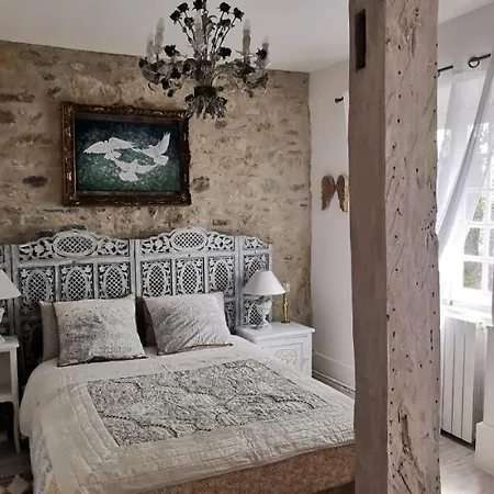 Chateau De Bed & Breakfast *