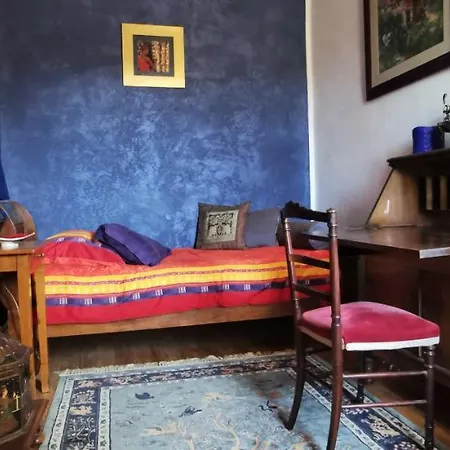 Chateau De Bed & Breakfast