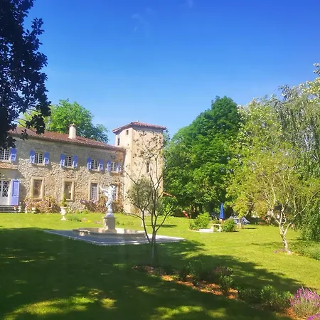 Chateau De *