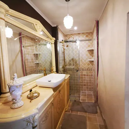 Bed & Breakfast Chateau De *