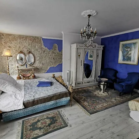 Chateau De 3*